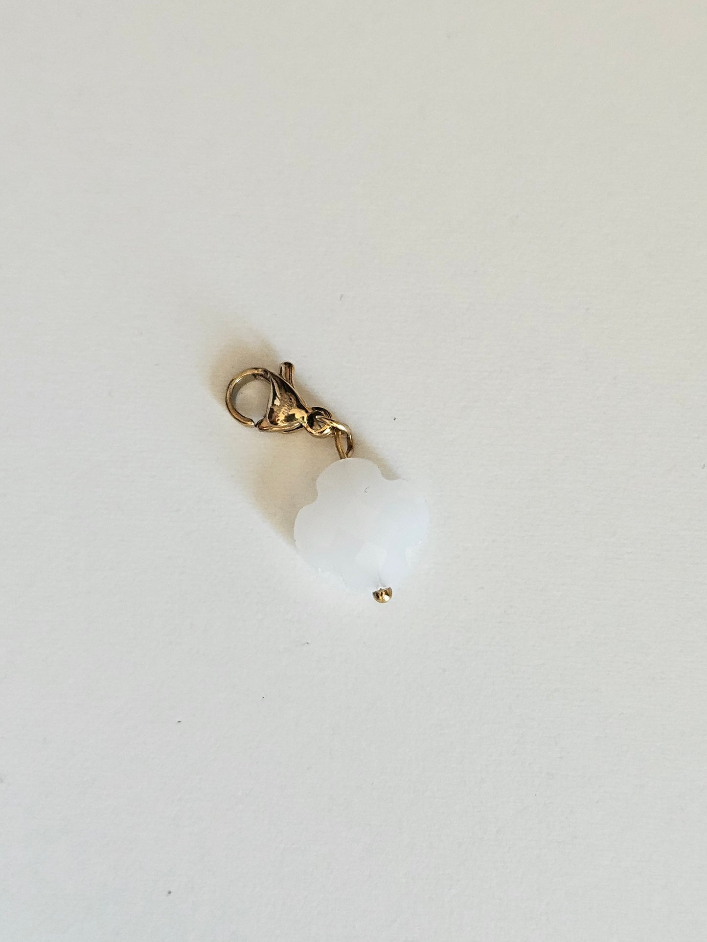 Charms trèfle nacre