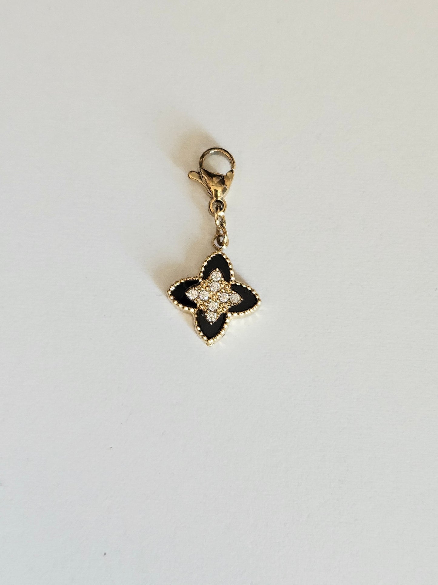 Charms trèfle strass
